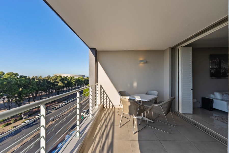 2 Bedroom Property for Sale in Green Point Western Cape